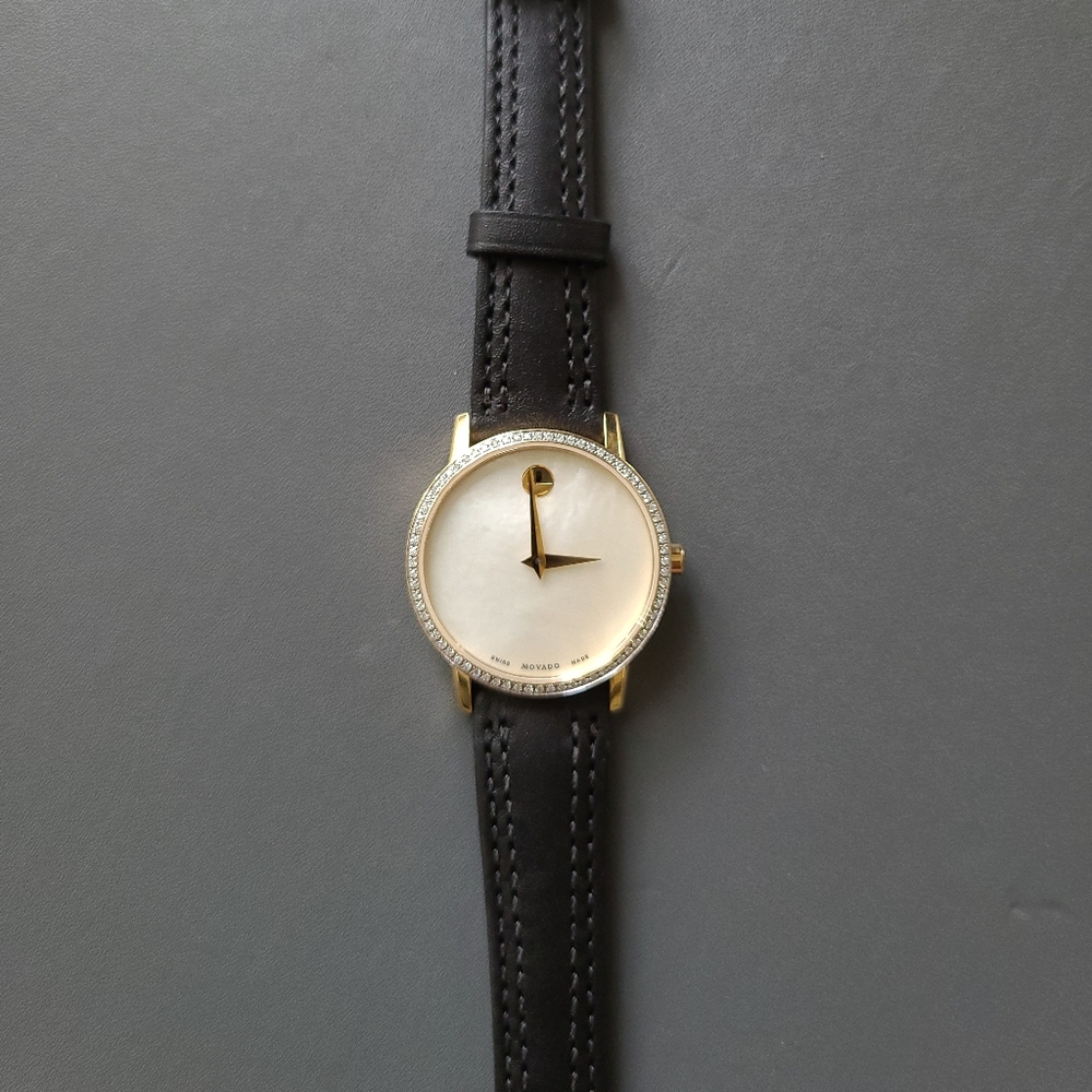 Movado Museum Diamond Gold Women's Watch 0607307